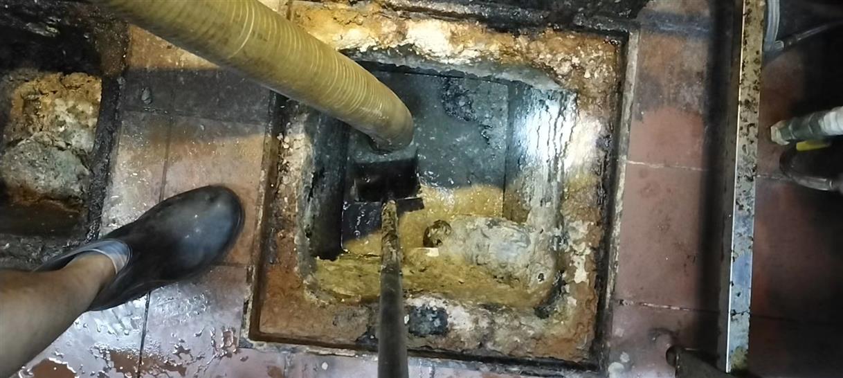五指山污水池清理一般都有毒气，怎么预防中毒呢？
