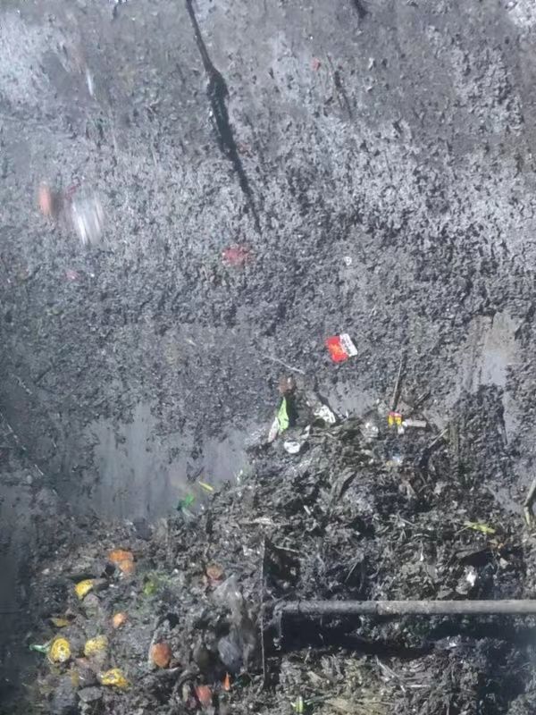 五指山污水池清理